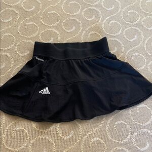 Adidas Women's Black tennis Skirt, brand new without tags